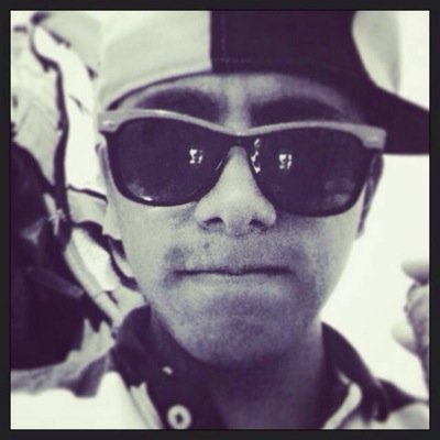 Đąяķ ˚ Grim
En esta vida todo tiene solucion.