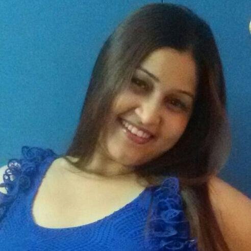 I just love to enjoy each and every moment of life.. and i try to smile and bring smile on others face...