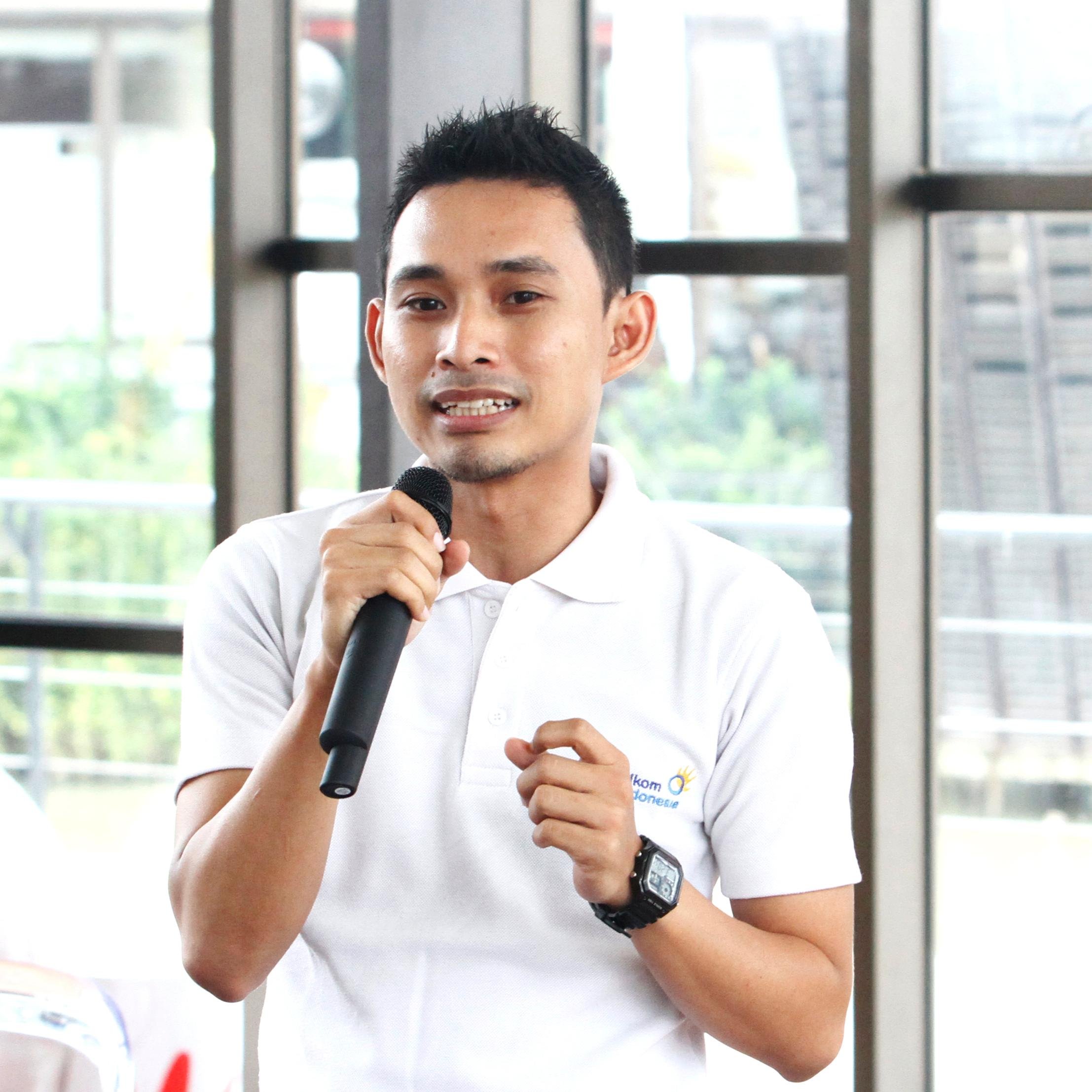 An hobbist photographer. A Canon-ian. TN/ITB/MMUNPAD/TLKM/PWDD