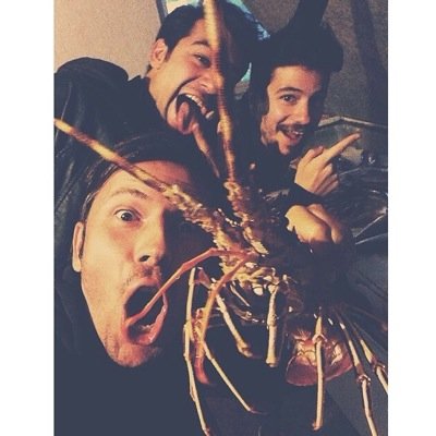 mertdemirezer's profile picture. 