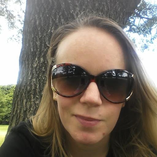 Reader of books. Watcher of TV shows. Writer. Knitter. Polyamorous. Geek. She/her. @Oakfairy@wandering.shop