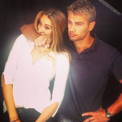 LadyLittleLamb's profile picture. Slytherin.Divergente.Distrito 12. ~Demetria Lovato~ [PLL] {Shailene&Theo} |Gleek|[ISELI OTP❤]