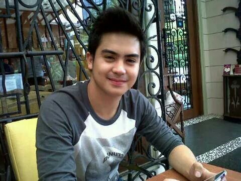 rifa zaneti | 14 januari 1994 | vhs yadika 13 | folback? just mention
