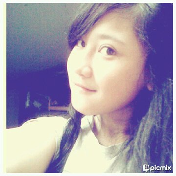 My nick name is reni , I school in 220 jhs , I love music . 02-10-2000 . I hope I can be succses in the future