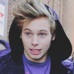 @cresentmoonmuke