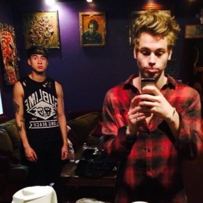 hei, its a free follow from @historic5sos (: xx