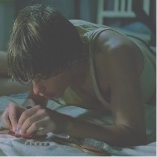 emotionalkub's profile picture. Te tengo en la punta de la lengua.