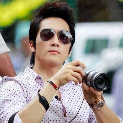 sarhang427's profile picture. 