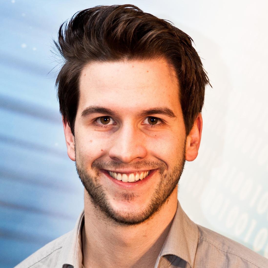 Founder & CTO @meetcubemos - We are hiring -