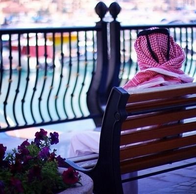 ﻫﻨﺎﻙ ﻣﻘﻮﻟﺔ ﺟﻤﻴﻠﺔ ﺗﻘﻮﻝ : 
ﺇﻥ ﻟﻢ ﺗﻌﺮﻓﻨﻲ ﻓﺄﻛﺮﻣﻨﻲ ﺑﺤُﺴﻦ ﻇﻨّﻚ ، ﻓﺤُﺴﻦ ﺍﻟﻈَّﻦ ﺭﺍﺣﺔ ﻻ‌ ﻳﻌﺮﻓﻬﺎ إلا‌ ﻣﻦ ﺟﺮﺑﻬﺎ.. ﻓﺄﺣﺴﻨﻮﺍ ﺍﻟﻈَّﻦ ﺗﻄﻴﺐ ﺣﻴﺎﺗﻜﻢ