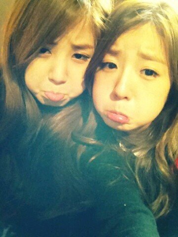 jangan dicari/? lupa pw artinya leave dong/?.-. gomawo buat semuanyaaaa/?.-.