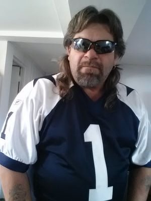 Truck driver from Canada. Huge hockey, NFL & MLB fan.