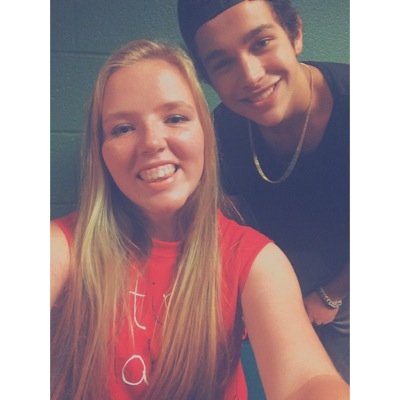 Austin Mahone is life!! Zach gave me a golden ticket on 9/9/14 and Austin said he loved me #fangirl