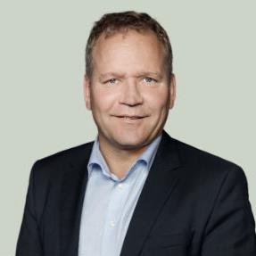 troels.ravn@ft.dk, mobil: 61624783 MF Socialdemokraterne Stiller op i Vejen Kredsen - Storkreds Sydjylland. Politik, fodbold og tennis fylder min dagligdag.