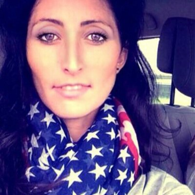 julie_EHC's profile picture. Agence de communication (spéciale équitation). Sellerie spécialisée .Vente de chevaux de sport. Relookeuse/ personal shopper. Bloggeuse équitation