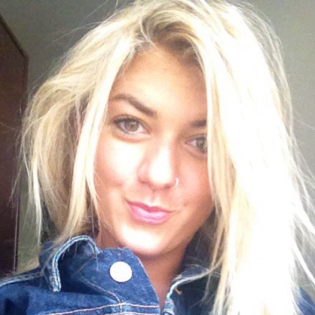 AliceStella4's profile picture. 