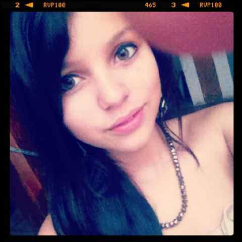 LA vida es buena y miserable al mismo tiempo.... Pin: 7A7917D8...instagram: sara9barrera
