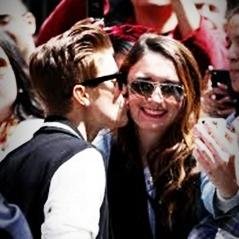 Follow me @justinbieber I LOVE YOU SO MUCH ❤
