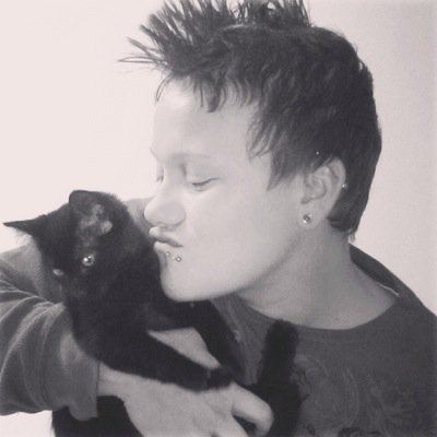 everhart_crys's profile picture. 28 year old lesbian, country girl, lover not a fighter, Scorpio, people person, love to just hang out and chill with family and friends.