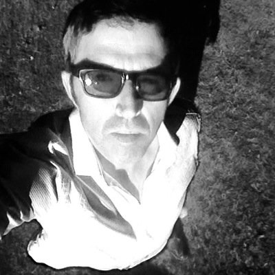 Lover of and slave to music, comedy and the stuff on stage. MCD Productions PR. All views my own