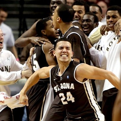 Blog on the behind the scenes life of the 9 St. Bonaventure Mangers.  Run by @SBUAndyStark for his Senior Capstone Project #GoBonnies #BonaMangersMinute