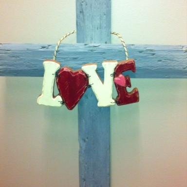Follow me as I follow Christ. Jesus: my first love. God's miracle power is for today. Evangelist. Married to the bestest boy in the whole wide world.