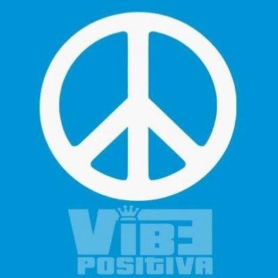 Não quero ver você triste, que meus tweets possam te levar paz, amor e momentos felizes! ☮ ♡