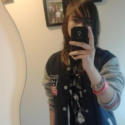 Hey. I love marvel and music. 
Instagram: http://t.co/xlNLM6V79I