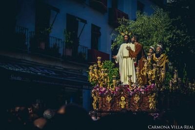 Twitter Cofrade y Musical de Jaén, llevamos la Semana Santa por cada rincón de Andalucía... Músico y Costalero... Redención en tu Mirada... Redención y Rocío