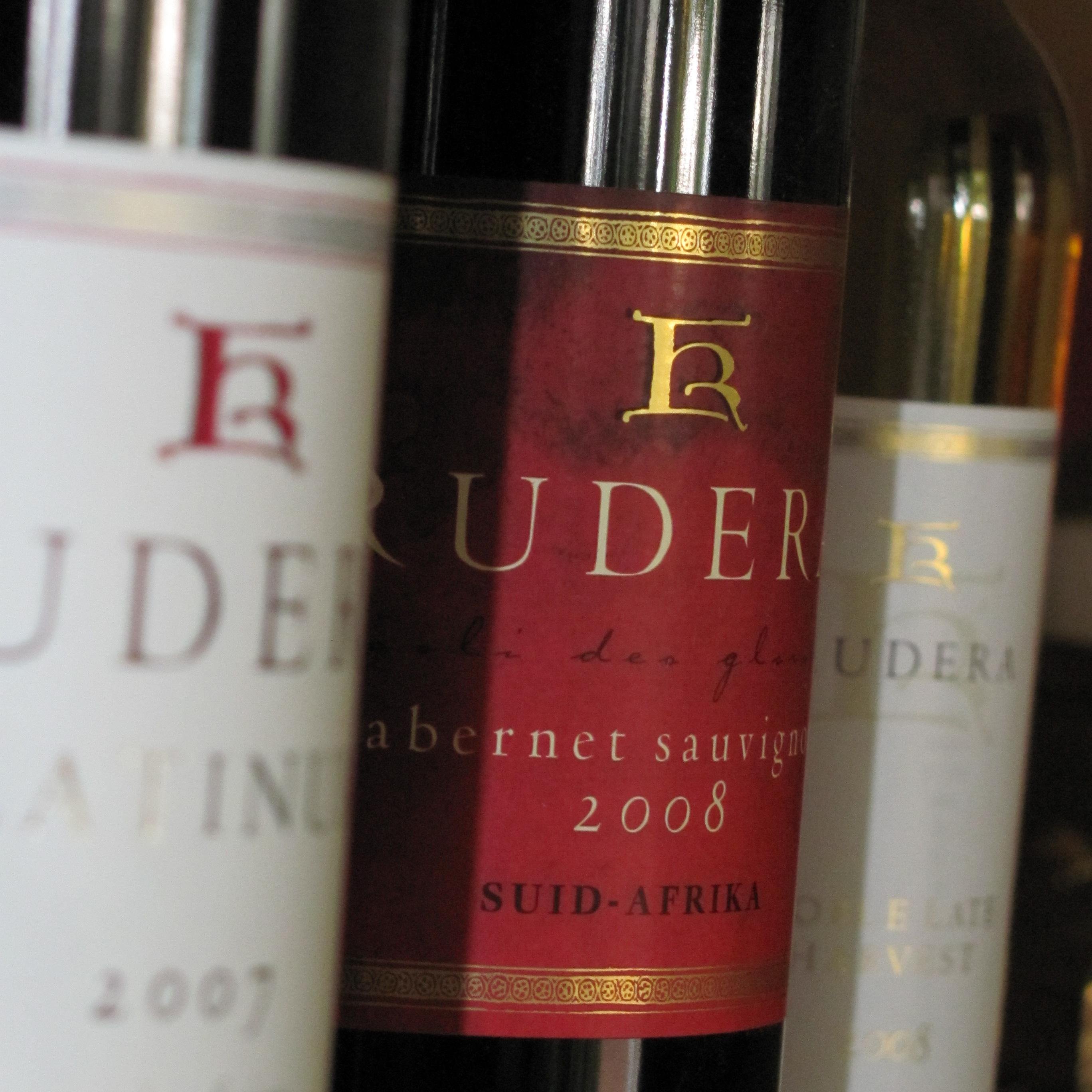 Boutique Wine Producer in Jonkershoek Valley Stellenbosch. Specialising in Chenin blanc, Syrah and Cabernet Sauvignon.