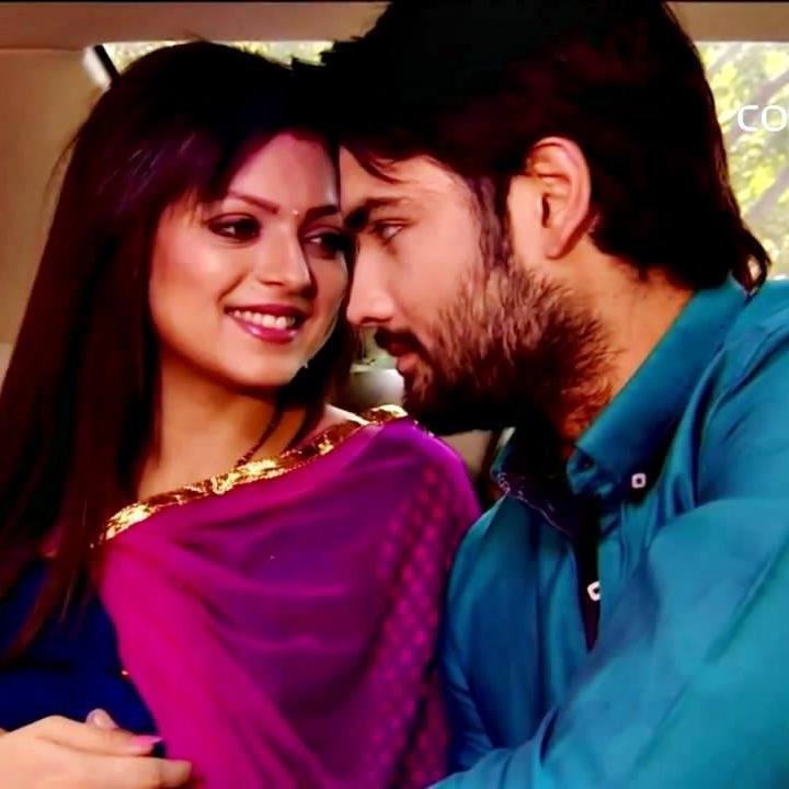 huge fan of @VivianDsena01 & @drashti10 !!