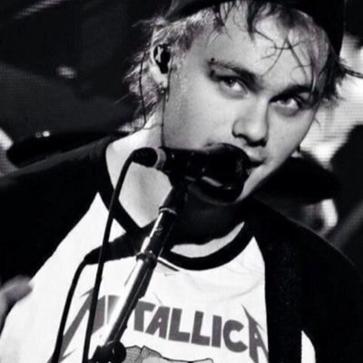 •michael clifford is bæ•