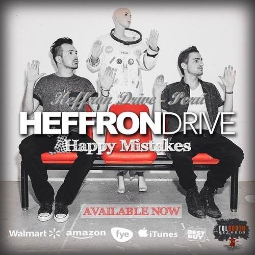 FC official de #HeffronDrive en Perú @HeffronDrive @dbeltwrites  #HappyMistakes  #HappyMistakesTour