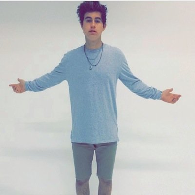 pls follow @caregrier bc this is a free follow just ask for a follow back and fave and rt some tweets thanks and ask for dm to jack dail