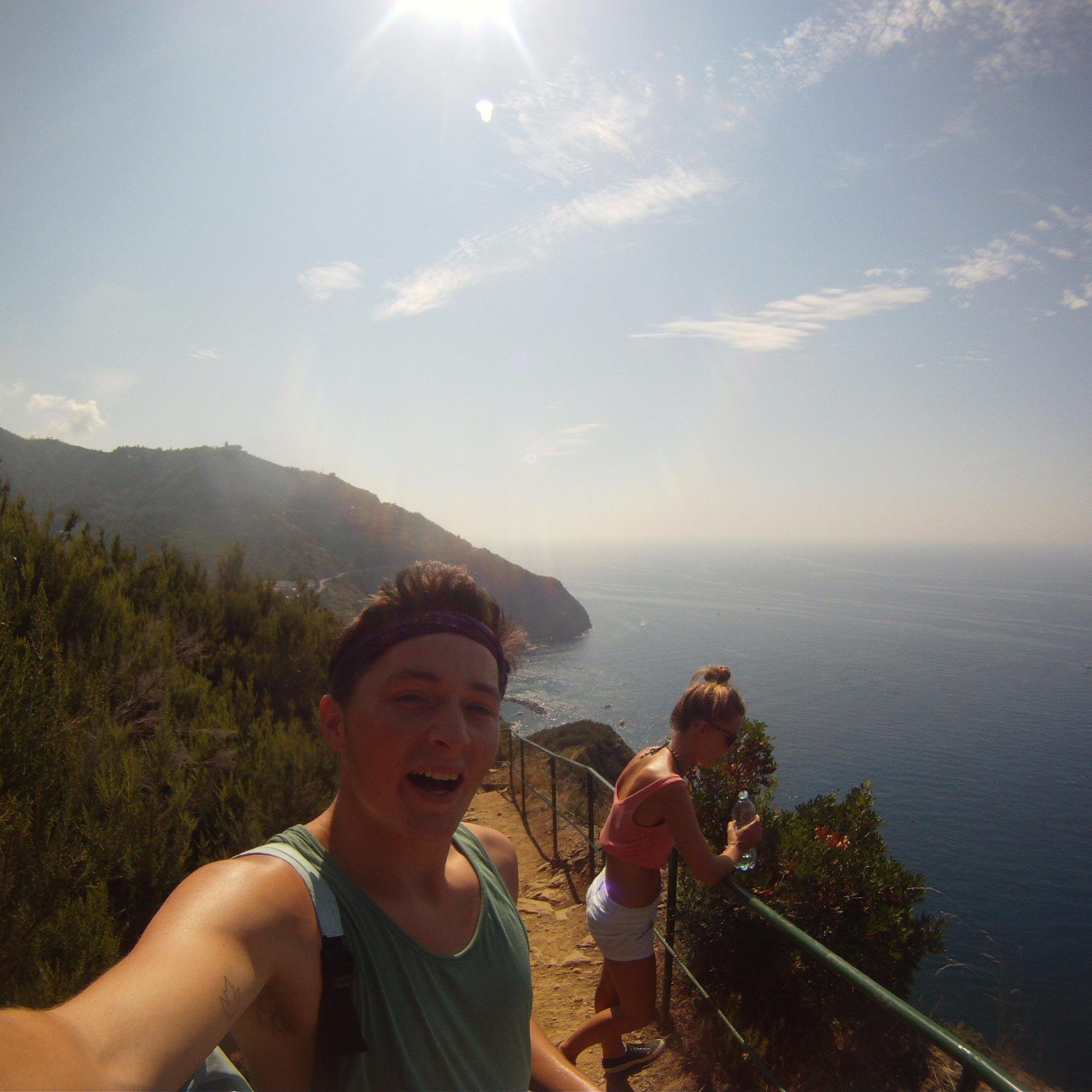 Cobsrowe9's profile picture. Volunteer at Care4Calais and Waveproject