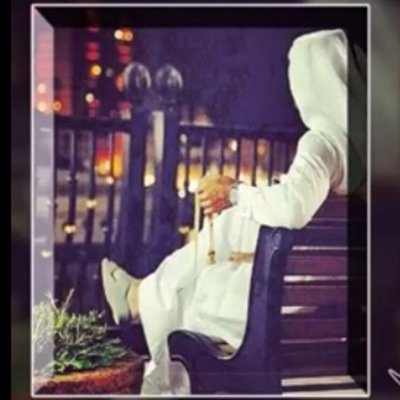 هنأك أشخاص يبكيهم القران وهناك أشخاص يبكيهم الغناء هنا الفرق بين العزيز والذليل ٠٠❥•