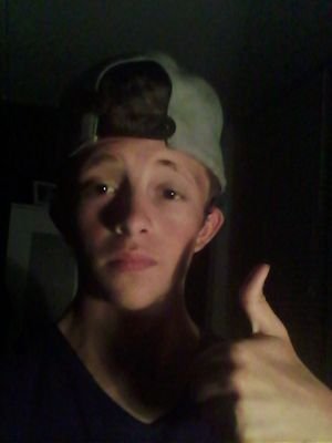 joureyelting's profile picture. (joureyelting-dvc c2-en ik ben een mens)