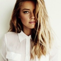 benvenuti nel fantastico mondo di amber heard dove tutto ciò che vedi è un unicorno glitterato