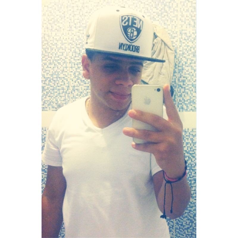 MADRE SOlO UNA♥ FollOw Mee ii Piide Tu BaCk' ;)....