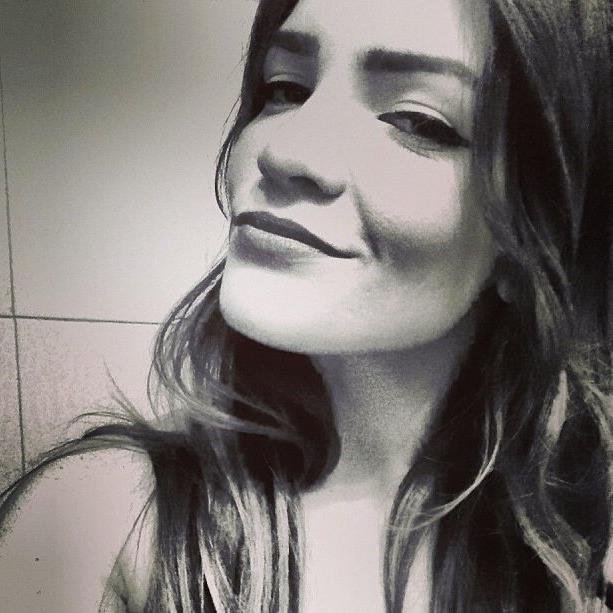 FB Team Valeria - Sabado Gigante Instagram ValeriaElizOficial
