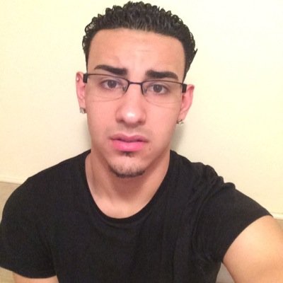 Young Entrepeneur • 19 • Single • follow me on instagram @youriinspiration