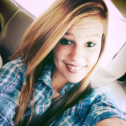 Single. Country from Head to Toe. Crazy and Sweet! :) Love huntin, fishin, campin, swimmin, and partying!! :) Senior HCHS