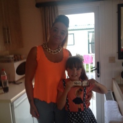 ElsenderNatalie's profile picture. 