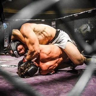 d2MrJonifyhL's profile picture. Hi, I'm @StevieHewla and I'll be where the beers are at