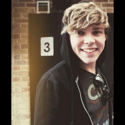 I like bands like 5sos