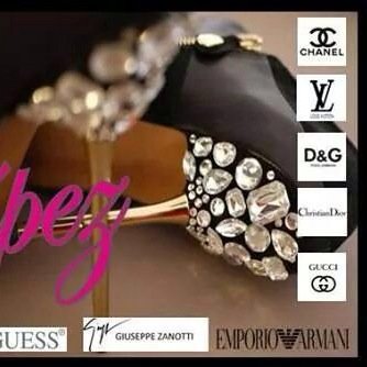 toda la moda que necesitas, relojes, carteras, bolsos, gafas de sol, zapatos, ropa y mucho mas.... siguenos en facebook !!!