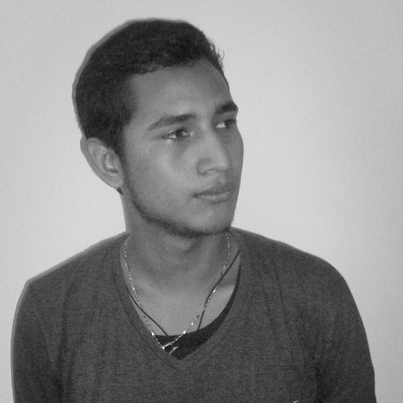 Venezolano, divertido, jodedor jajajaja xD bueno si me quieres conocer sigueme y poco me iras conociendo 
#ingresosinmatraca. uno de los mejores hastag