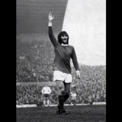 Two footed genius... Occasional centre back ... 3 Stripe Lover.... @manutd Season Ticket holder (E237) #MUFC #Adidas