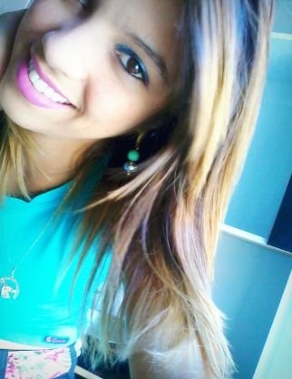 capricorniana;24 anos : meiga e abusada!gosto de ler ouvir musicas e sair com os amgs. #sigam-me os bons