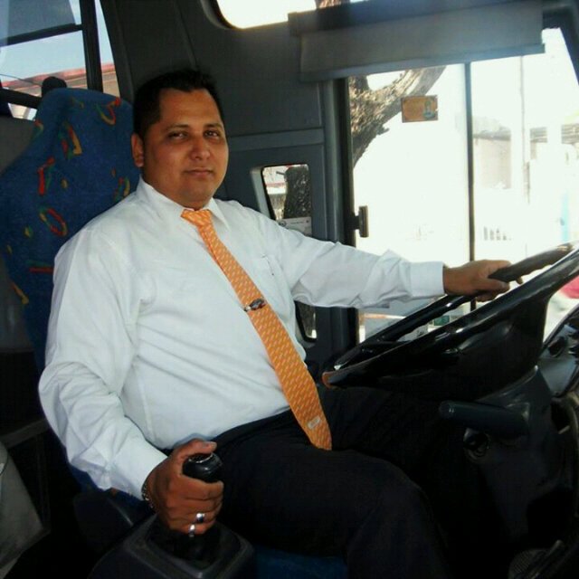 Amistoso, leal, generoso, alegre y muy trabajador.!!:D